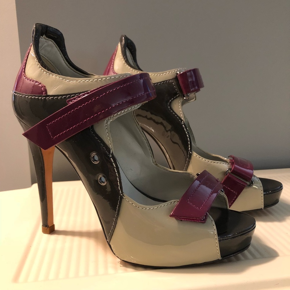 Aldo peep toe strap pump
